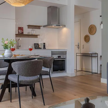 Ando Living - Augusta House 4*