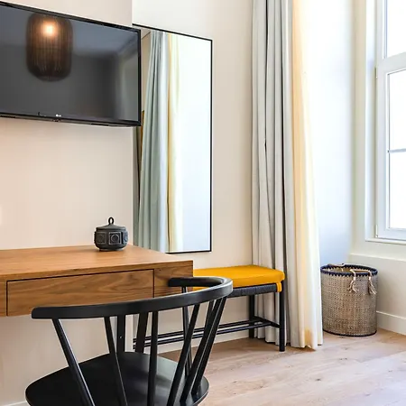 Aparthotel Ando Living - Augusta House 4*