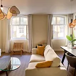 Aparthotel Ando Living - Augusta House 4*