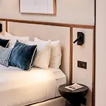 Ando Living - Augusta House 4*