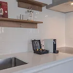 Ando Living - Augusta House 公寓式酒店 4*