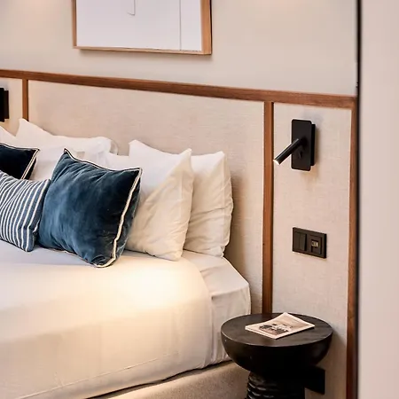 Ando Living - Augusta House *