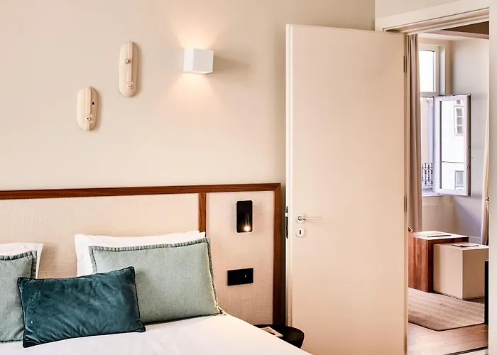 Ando Living - Augusta House 4*