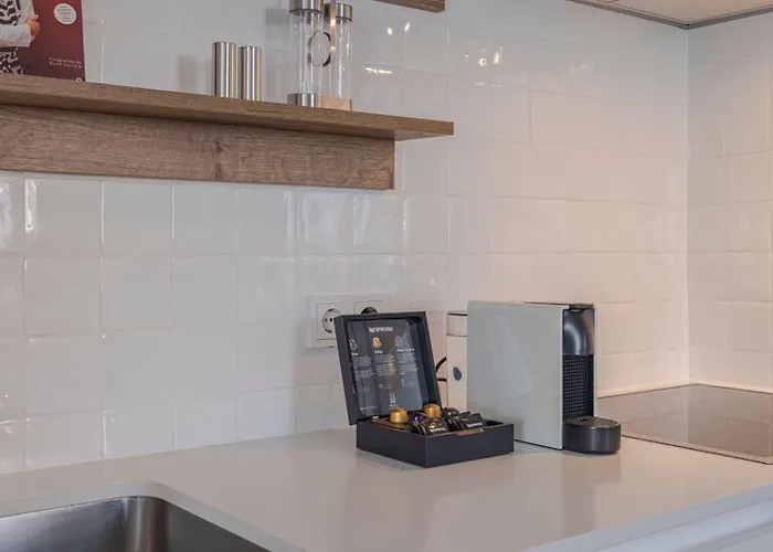 Ando Living - Augusta House شقة فندقية 4*