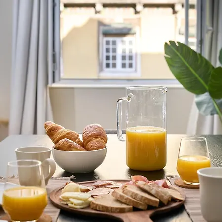 Ando Living - Augusta House 4*