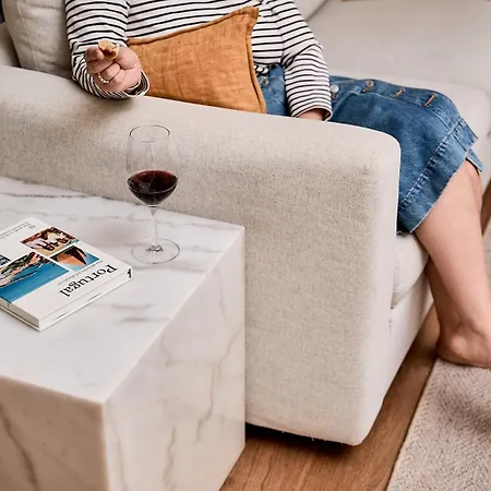 Ando Living - Augusta House Apartament *