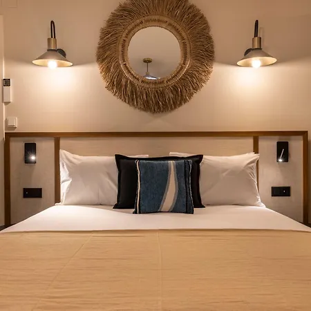 Ando Living - Augusta House מלון דירות 4*