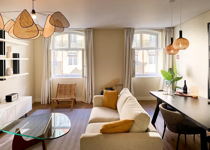 Apart-hotel Ando Living - Augusta House 4*