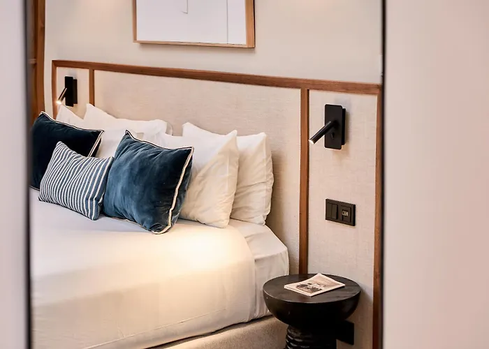 Ando Living - Augusta House 4*
