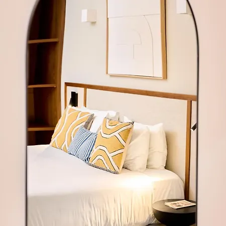 Ando Living - Augusta House