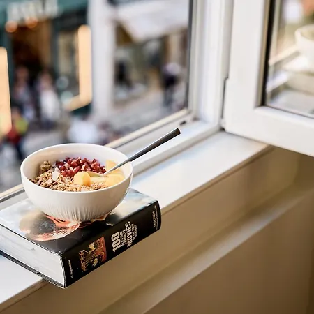 Ando Living - Augusta House Apartment *