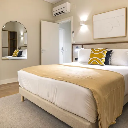 Ando Living - Augusta House Aparthotel 4*